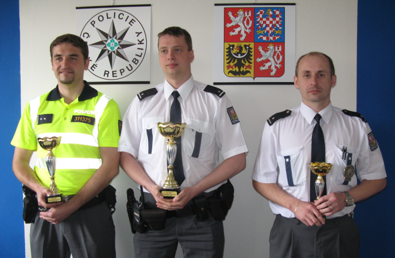  Nejlepší policisté v soutěži - zleva Václav Langr, Milan Piskač a Aleš Matura